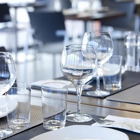 Hotel Sercotel Aura 3*